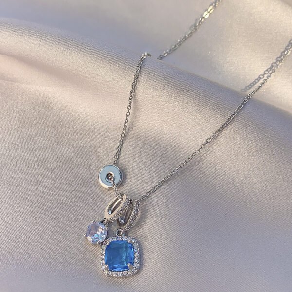 Women's Super Shiny Blue Zircon Necklace Niche High-end Clavicle Chain - Image 4